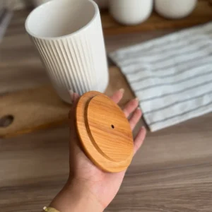 بانکه سرامیکی شیاردار با درب چوبی